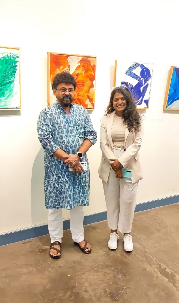 मृदुला महेंद्र ठाकूर यांच्या चित्र प्रदर्शनाला जनतेचा उत्तम प्रतिसाद