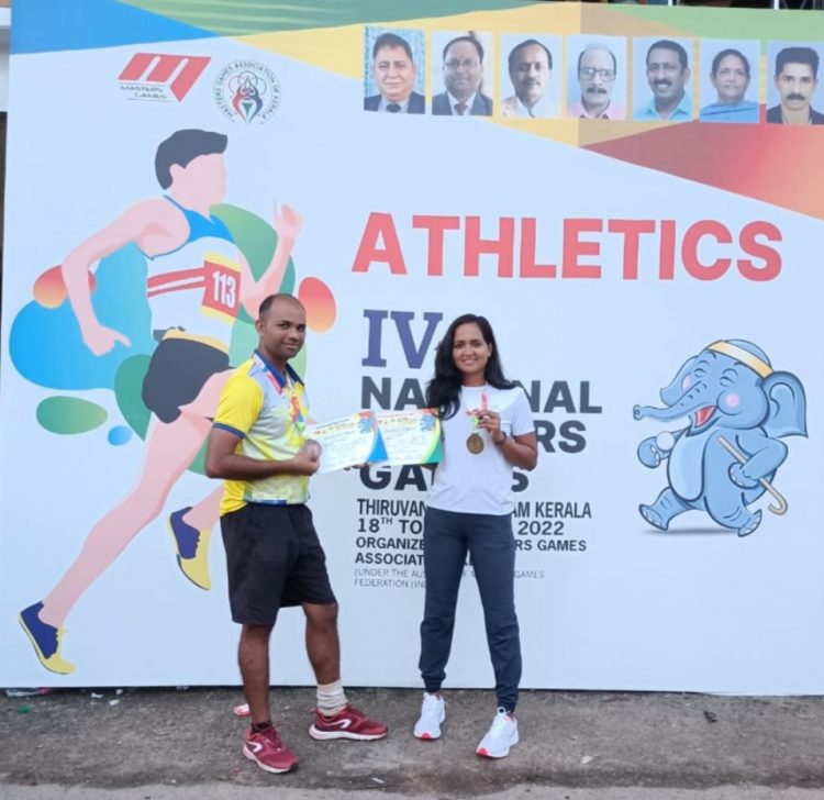 चौथे नॅशनल मास्टर गेम्स केरळ येथे आयोजित स्पर्धेत योगा विथ पूनम ग्रुप उरणच्या खेळाडूंचे सुयश