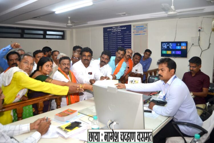 पूर्णा सहकारी साखर कारखाना निवडणुकीत चुडावा गटातून व्यंकटी देसाई यांचा अर्ज दाखल