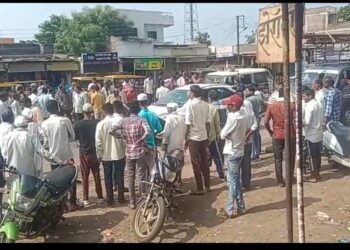 बदनापूर येथे अपघात एक जण गंभीर जखमी, घाटी रुग्णालयात रेफर