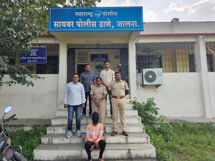 ग्राहक सेवा केंद्र धारकाची १ लाख रू. ची फसवणूक करणारा आरोपी अटकेत