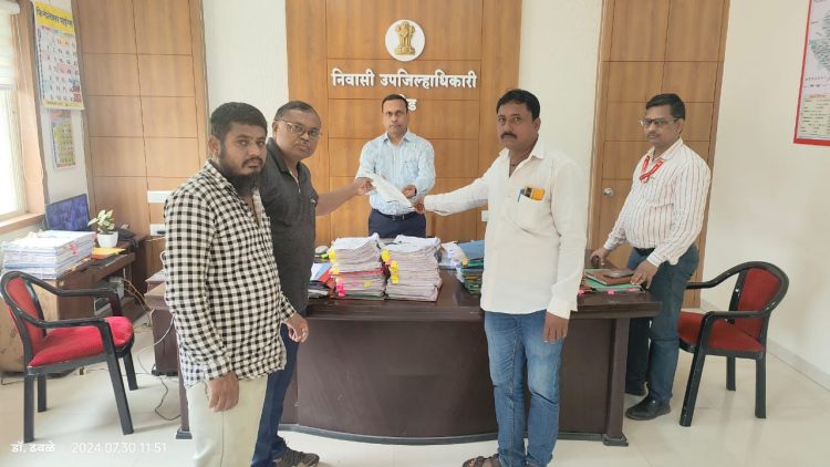 जिल्हा परिषद शिक्षकांची २९६ पदे अतिरिक्त मात्र शिक्षण विभागाला समायोजनासाठी वेळ मिळेना; शिक्षकांच्या नियुक्तीसाठी ग्रामस्थांवर आंदोलनाची वेळ :- डॉ.गणेश ढवळे