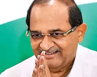 शरद पवारांनी नगरची चिंता….”; मंत्री विखे पाटील नेमकं काय म्हणाले? पहा..