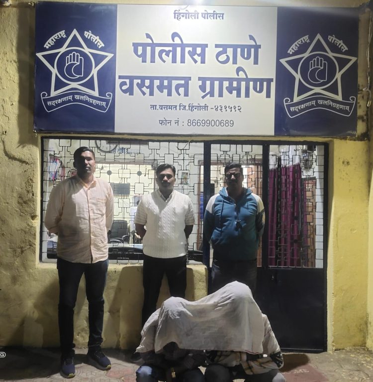 श्री गुरू पादेश्वर महाराज यांच्या गाडीवर दगडफेक करणाऱ्यांना अटक ,  सहानुभूती मिळवण्यासाठी रचला होता डाव