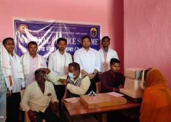 दगडवाडी येथील मोफत नेत्र तपासणी शिबिरात 188 रुग्णांची तपासणी