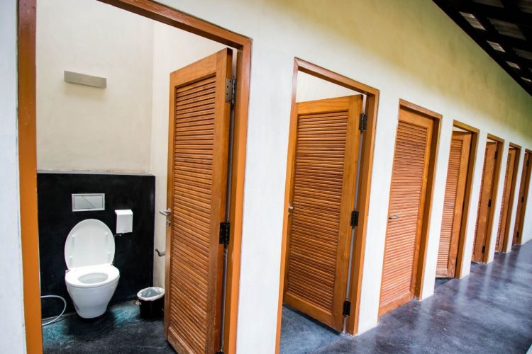 फलटण शहरातील सार्वजनिक स्वच्छतागृह चोरीला?