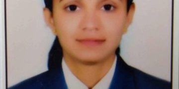 डॉ. बाबासाहेब आंबेडकर जयंती निमित्त घेण्यात आलेल्या निबंध स्पर्धेत ज्योती उदावंत यांना पुरस्कार