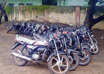 मांजरगाव येथील घटना दोन शाळकरी मुलांच्या भांडणातून ,कोणताही धार्मिक वाद नाही ,कायदा हातात घेणाऱ्या विरुद्ध कडक भूमिका घेतली जाईल -पोलीस निरीक्षक मछिंद्र सुरवसे