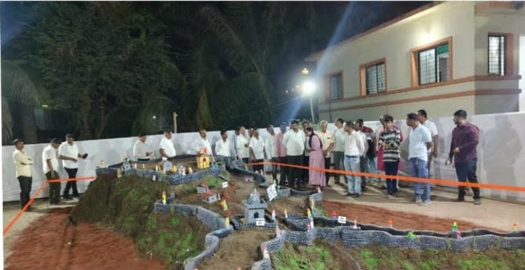 श्रीमंत एकता गणेशोत्सव मंडळाच्या वतीने दिवाळीनिमित्त भव्य प्रतापगड किल्ला प्रतिकृती व अफजलखान वध याचा देखावा सादरीकरण